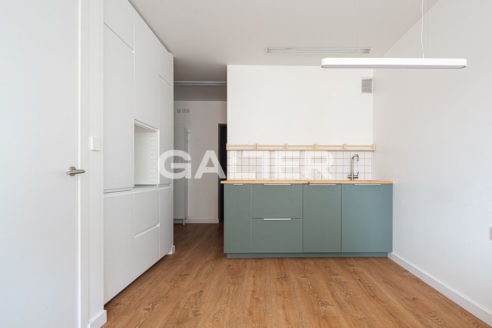 Продаётся 1-комнатная квартира, 41.7 м²