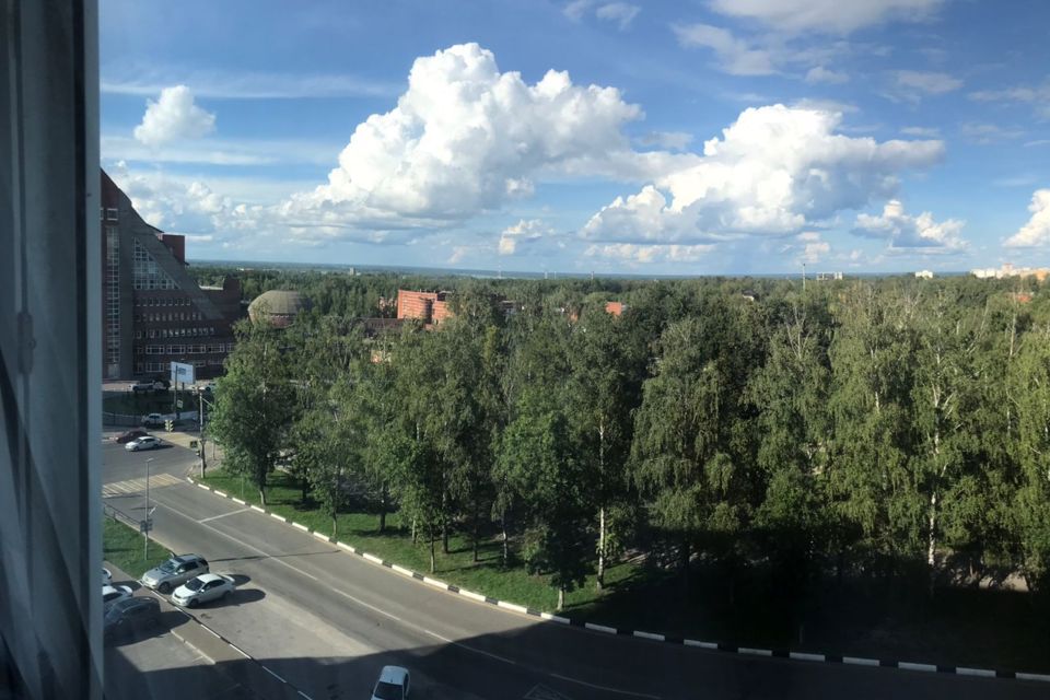Продаётся 2-комнатная квартира, 55.6 м²