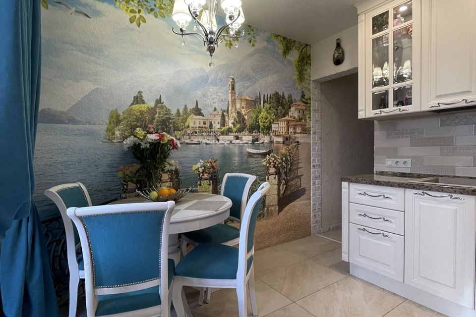 Продаётся 4-комнатная квартира, 94.6 м²