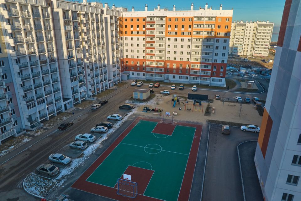 Продаётся 2-комнатная квартира, 65 м²