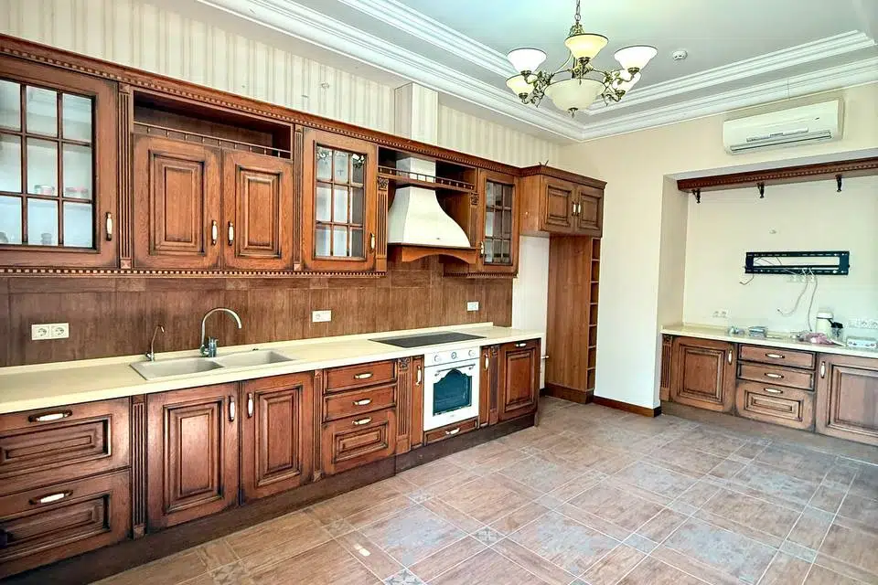 Продаётся 4-этажный дом, 631.4 м²