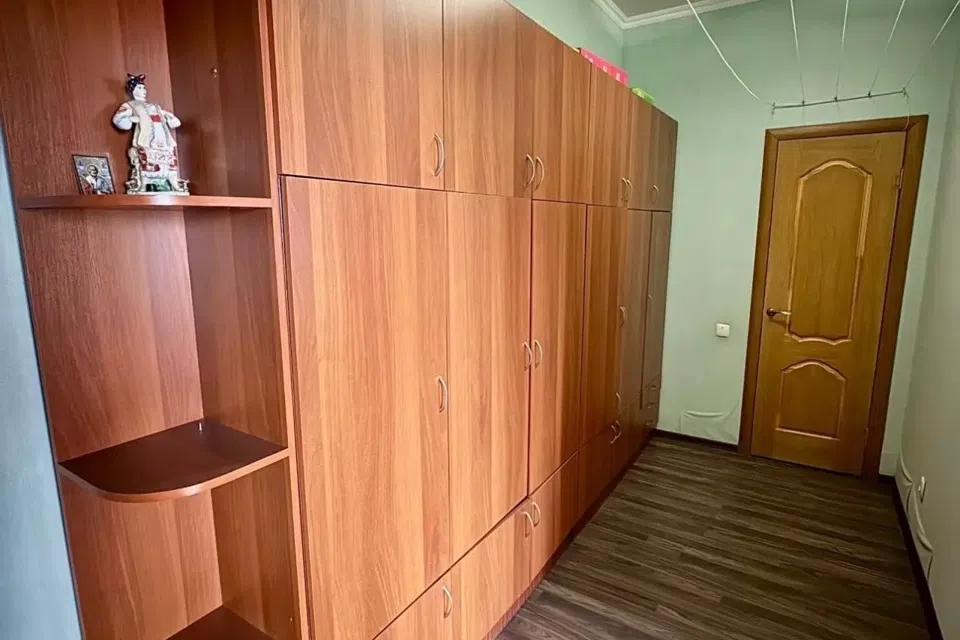 Продаётся 3-комнатная квартира, 105 м²