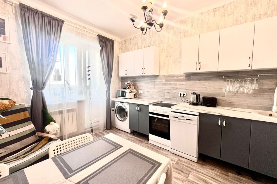 Продаётся 2-комнатная квартира, 63 м²