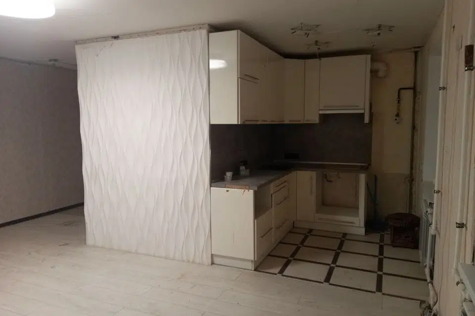 Продаётся 3-комнатная квартира, 52.4 м²