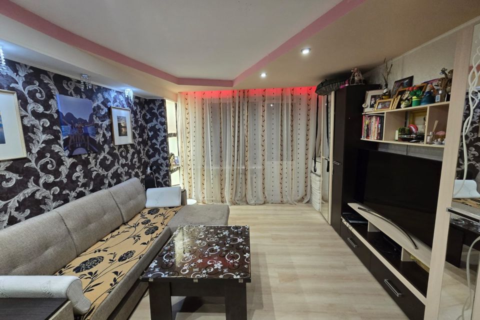 Продаётся 3-комнатная квартира, 65.8 м²