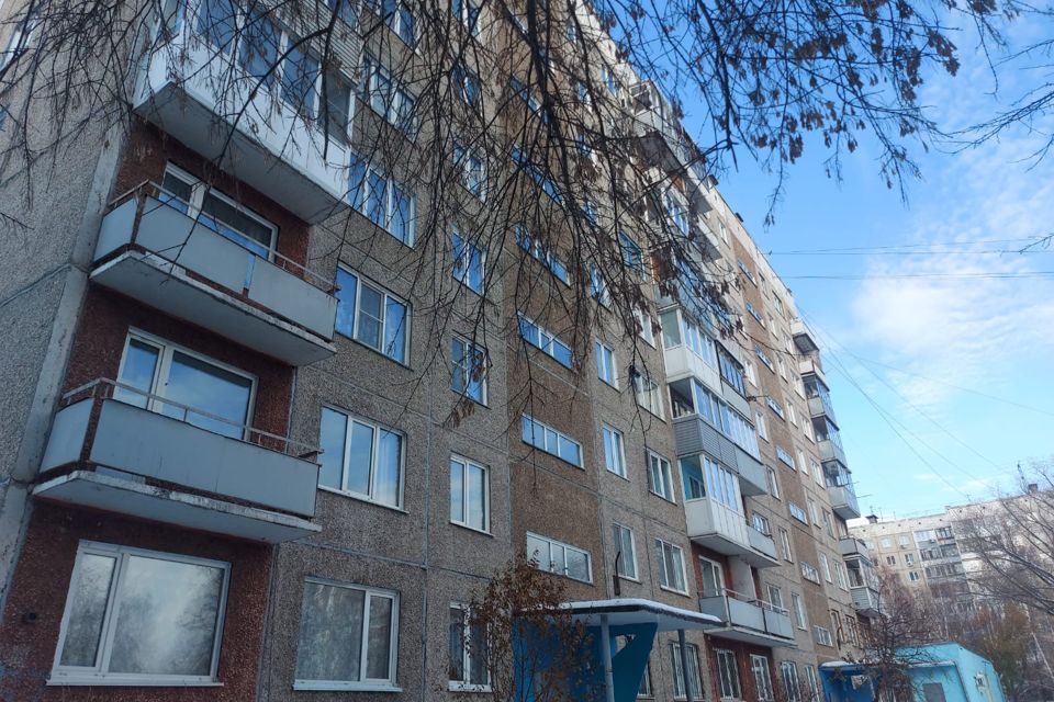 Продаётся 3-комнатная квартира, 62 м²