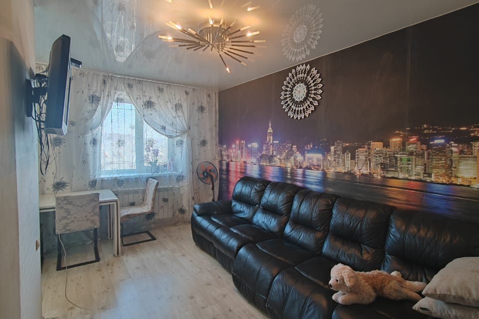 Продаётся 3-комнатная квартира, 56.3 м²