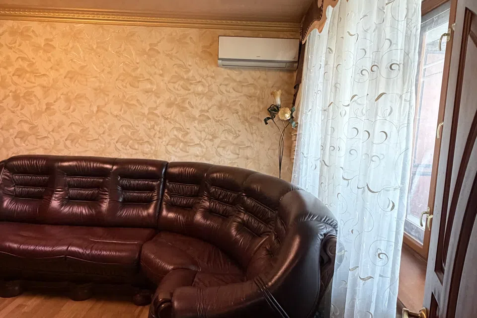 Продаётся 3-комнатная квартира, 83 м²