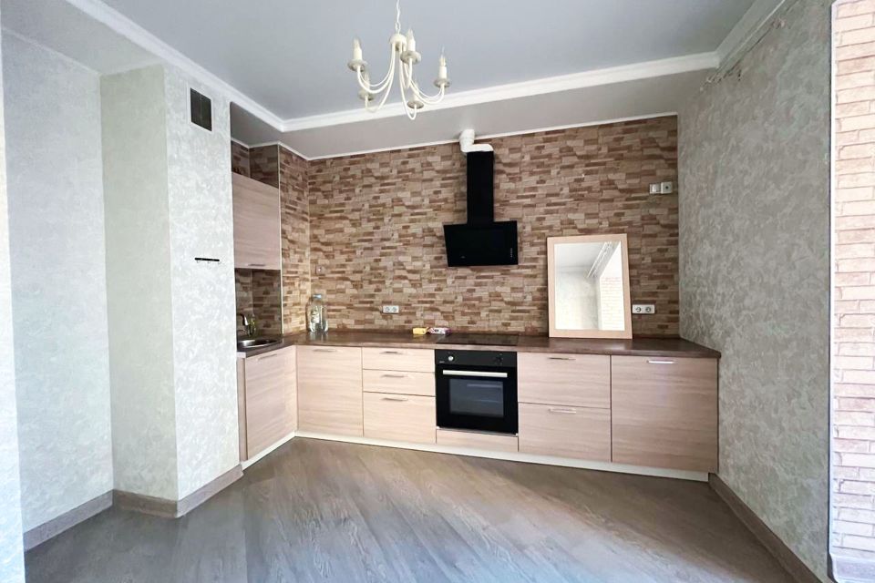 Продаётся 1-комнатная квартира, 41.8 м²