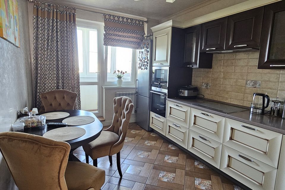 Продаётся 2-комнатная квартира, 60.4 м²