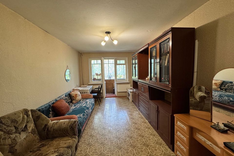 Продаётся 3-комнатная квартира, 60.5 м²