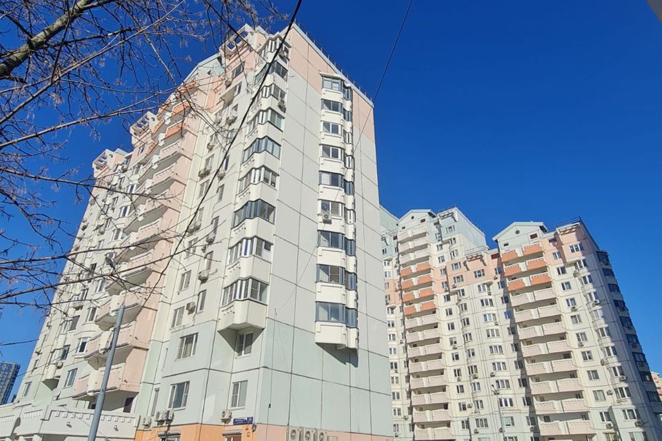 Сдаётся 3-комнатная квартира, 94 м²