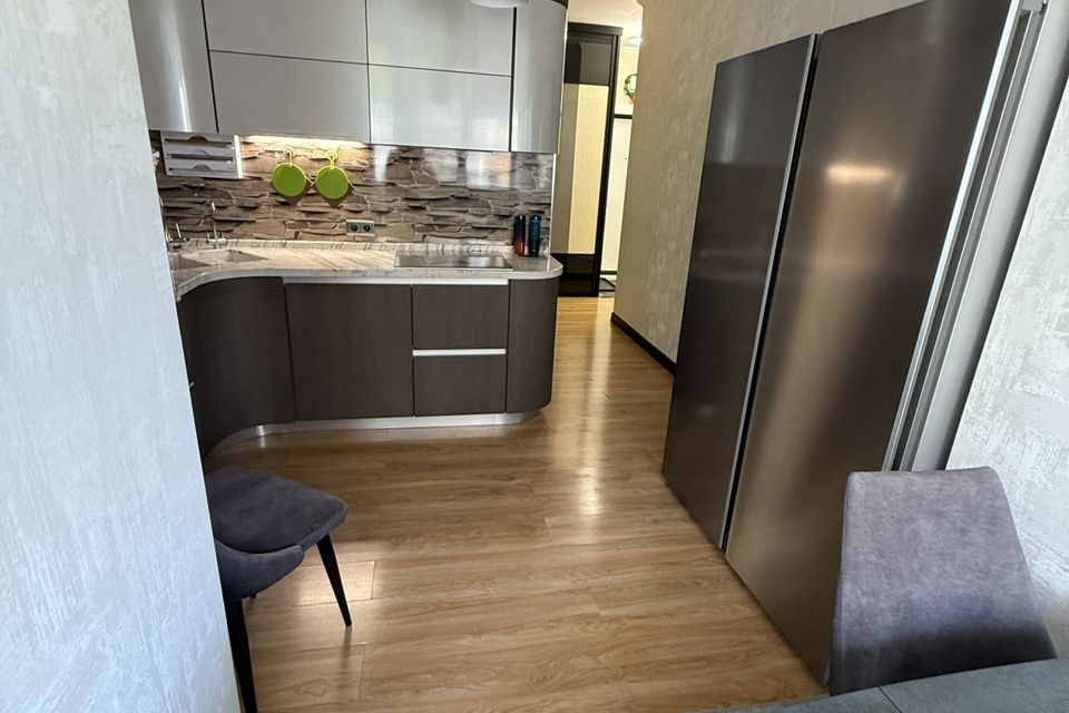 Продаётся 2-комнатная квартира, 64.1 м²