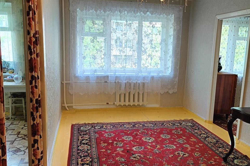 Продаётся 2-комнатная квартира, 42.4 м²