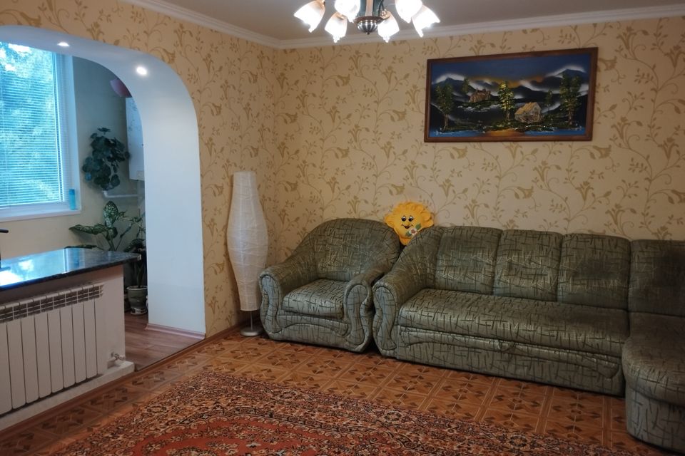 Продаётся 4-комнатная квартира, 84 м²