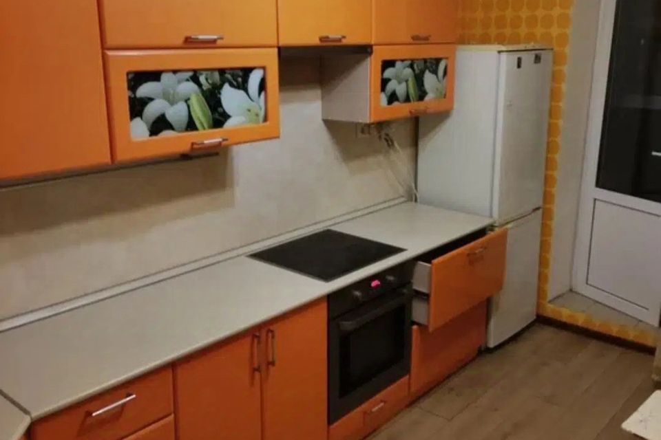 Сдаётся 2-комнатная квартира, 61 м²