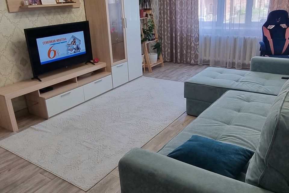 Продаётся 2-комнатная квартира, 76 м²