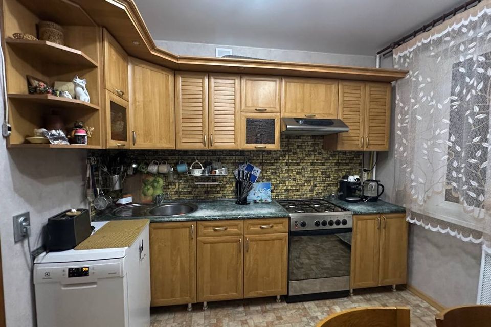 Продаётся 3-комнатная квартира, 69.4 м²
