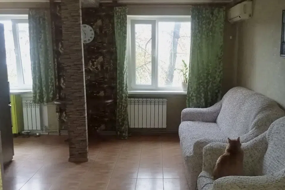 Продаётся 4-комнатная квартира, 66.6 м²