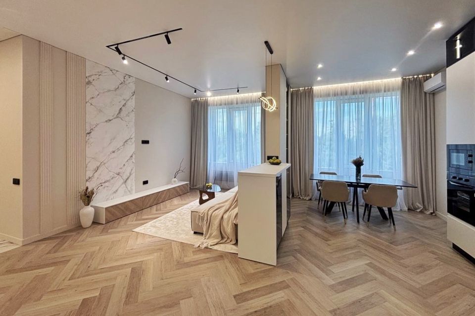 Продаётся 2-комнатная квартира, 91 м²