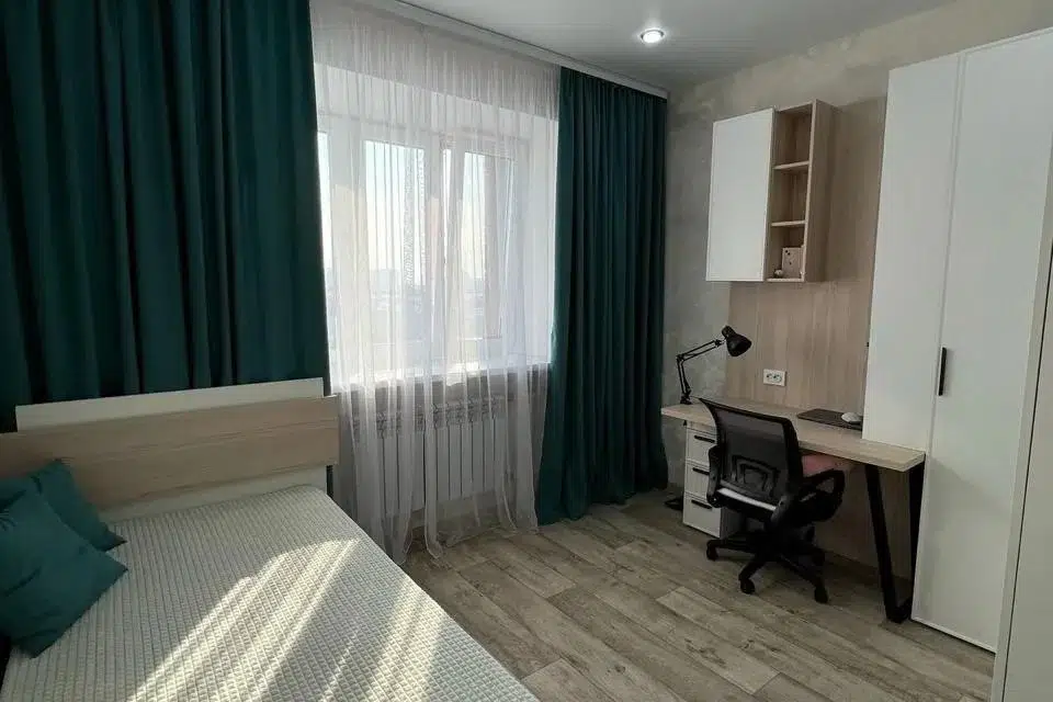 Продаётся 3-комнатная квартира, 123 м²