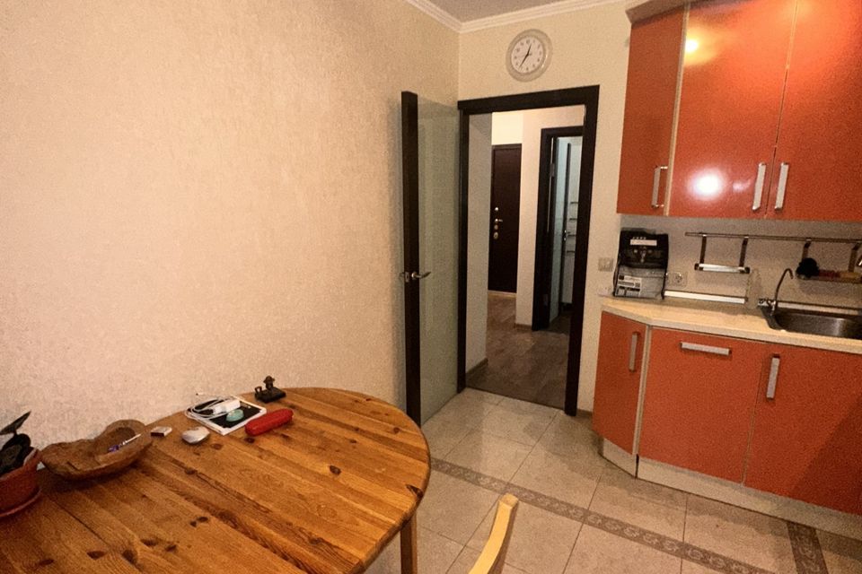 Продаётся 1-комнатная квартира, 52 м²