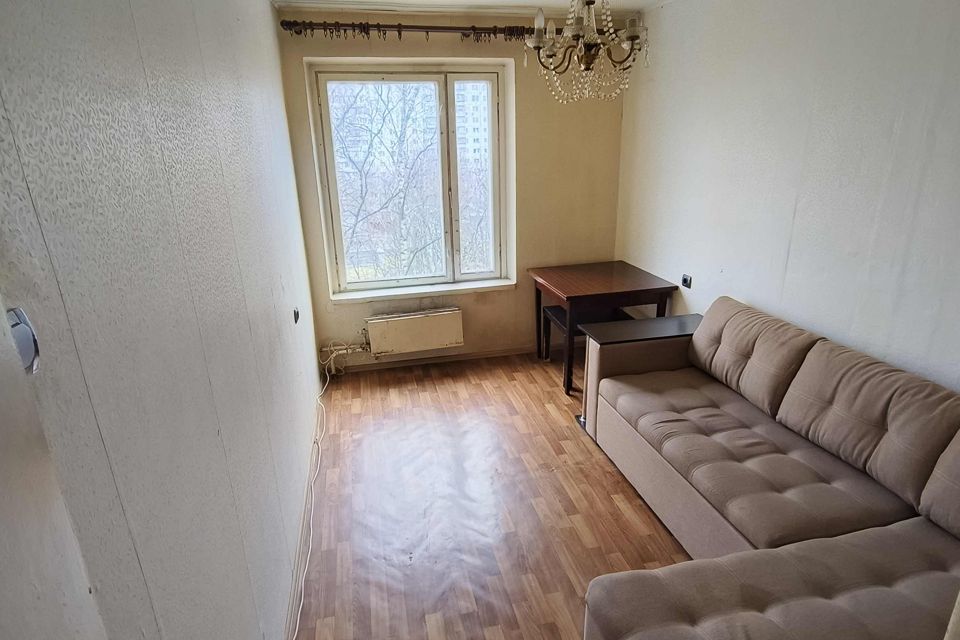 Продаётся комната в 3-комн. квартире, 10.2 м²