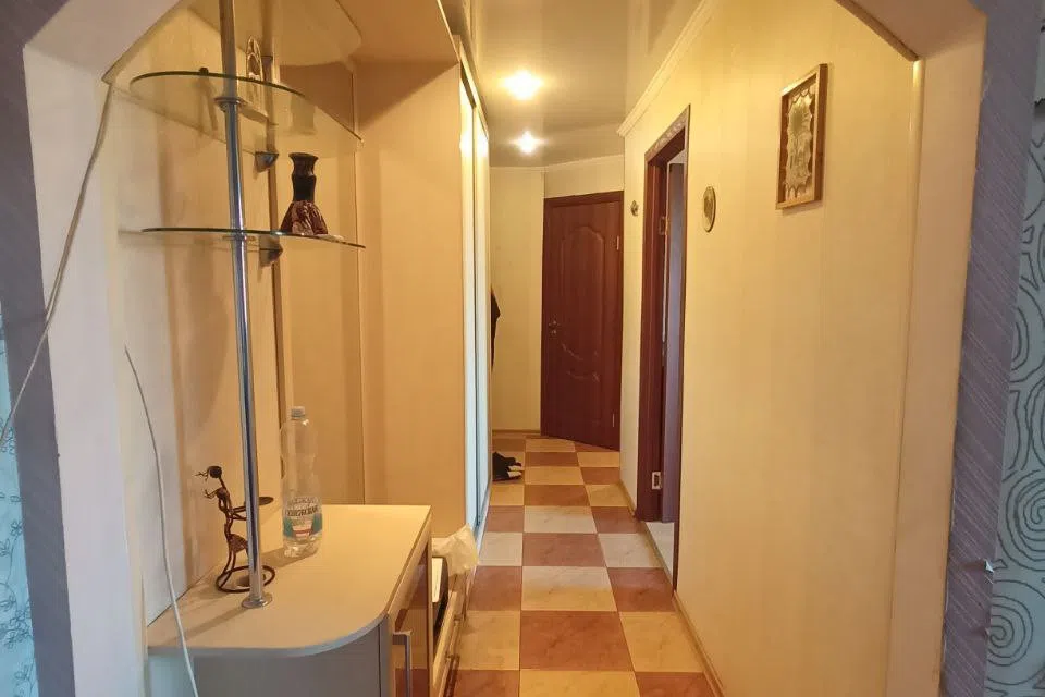 Продаётся 3-комнатная квартира, 64 м²