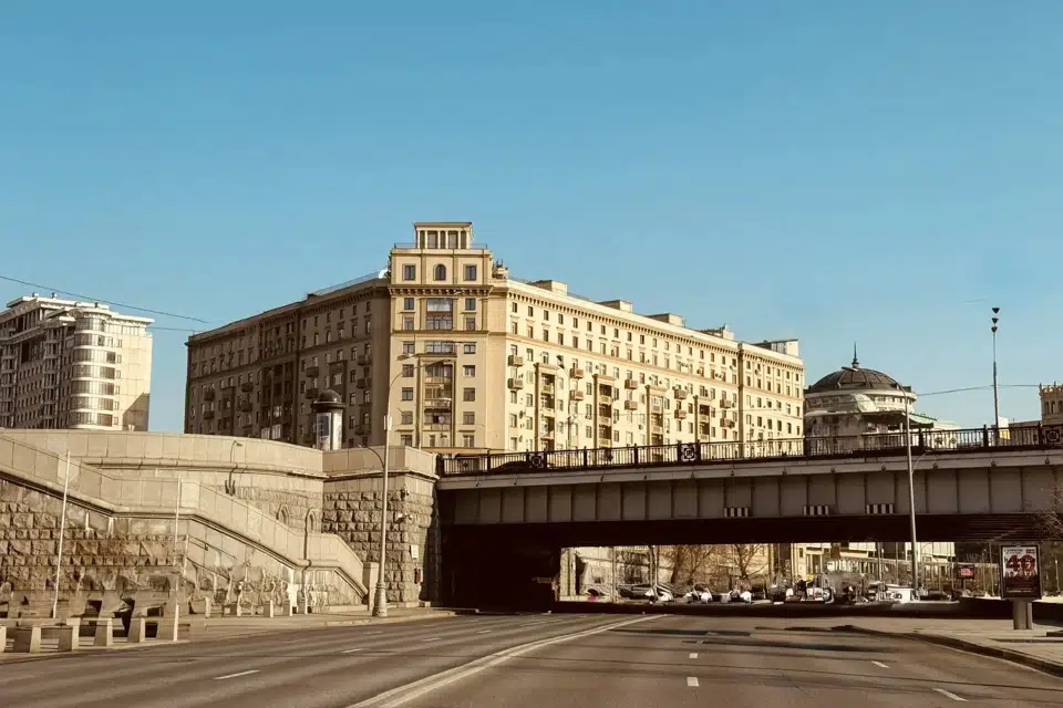 Продаётся 1-комнатная квартира, 53.4 м²