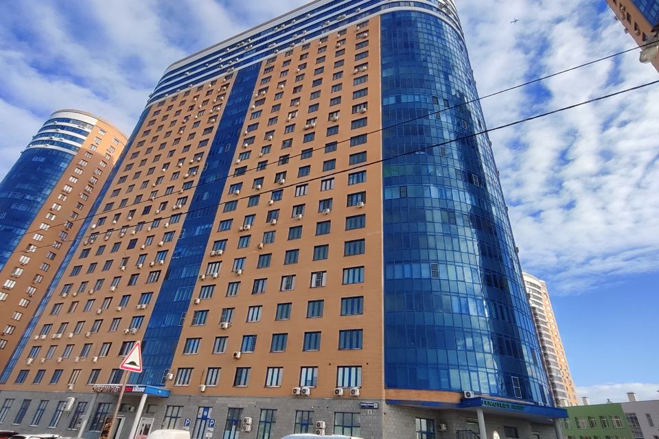 Продаётся 3-комнатная квартира, 147.1 м²