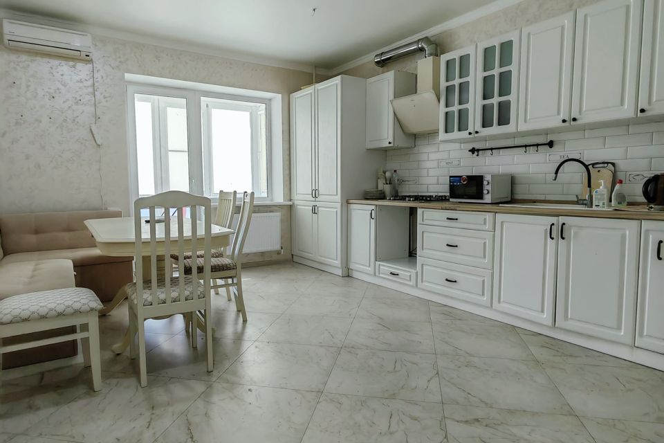 Продаётся 2-комнатная квартира, 86.6 м²