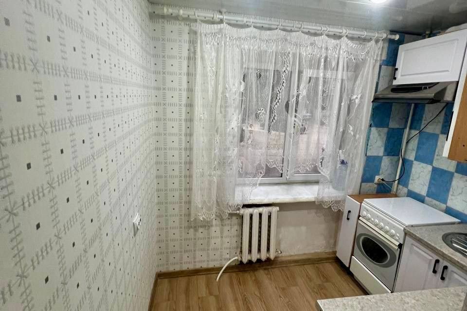 Продаётся 3-комнатная квартира, 58.3 м²