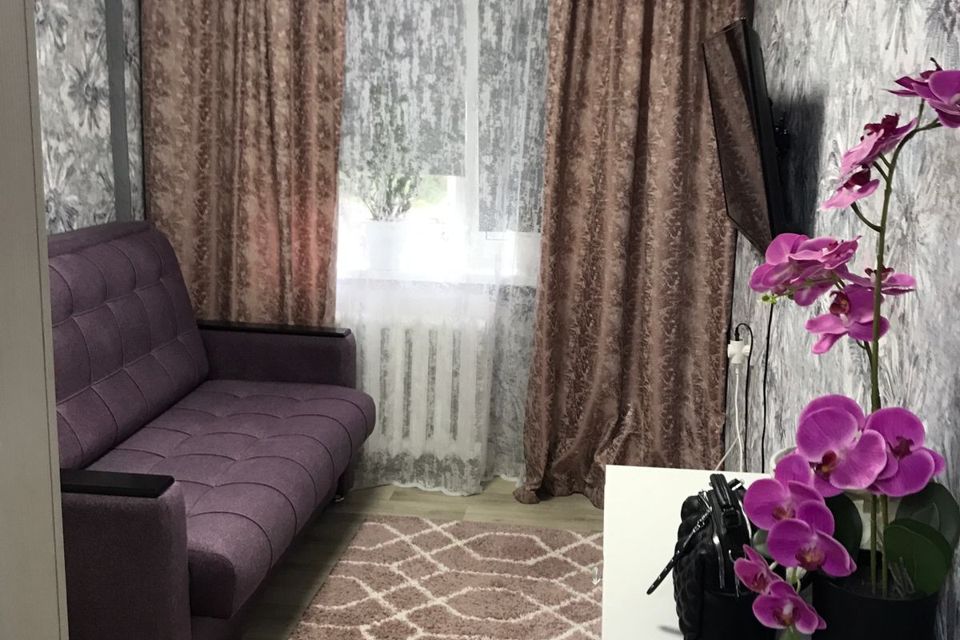 Продаётся 4-комнатная квартира, 60 м²