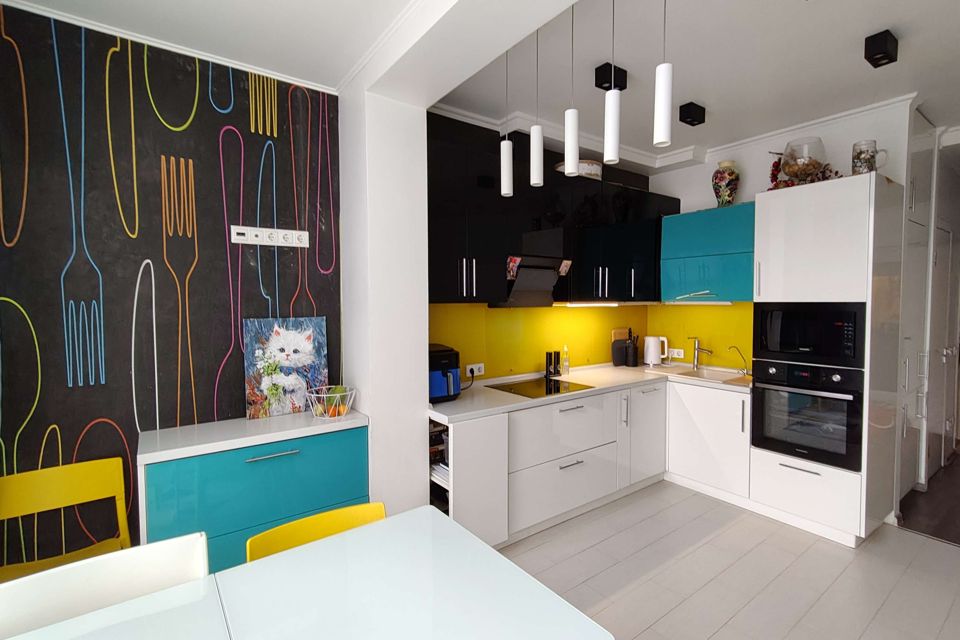 Продаётся 2-комнатная квартира, 56.3 м²