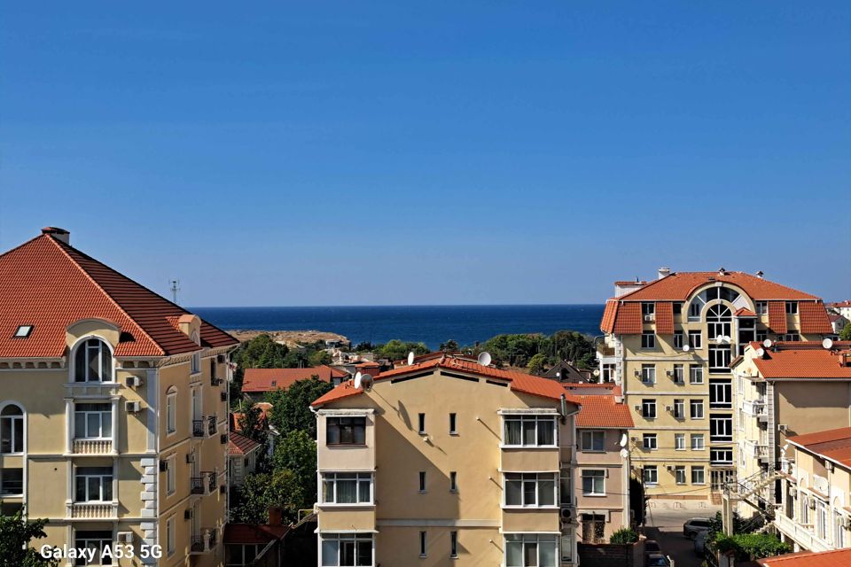 Продаётся 2-комнатная квартира, 73.3 м²