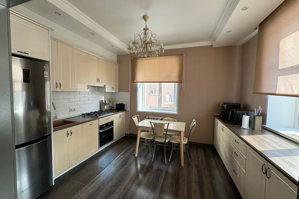 Продаётся 2-комнатная квартира, 60 м²