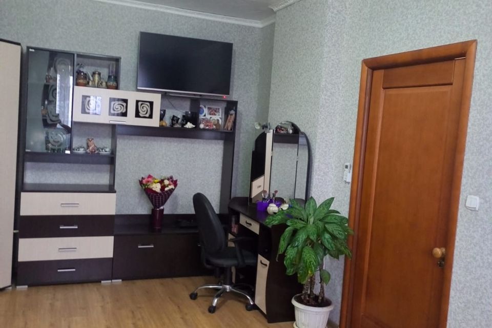 Продаётся 2-комнатная квартира, 56 м²