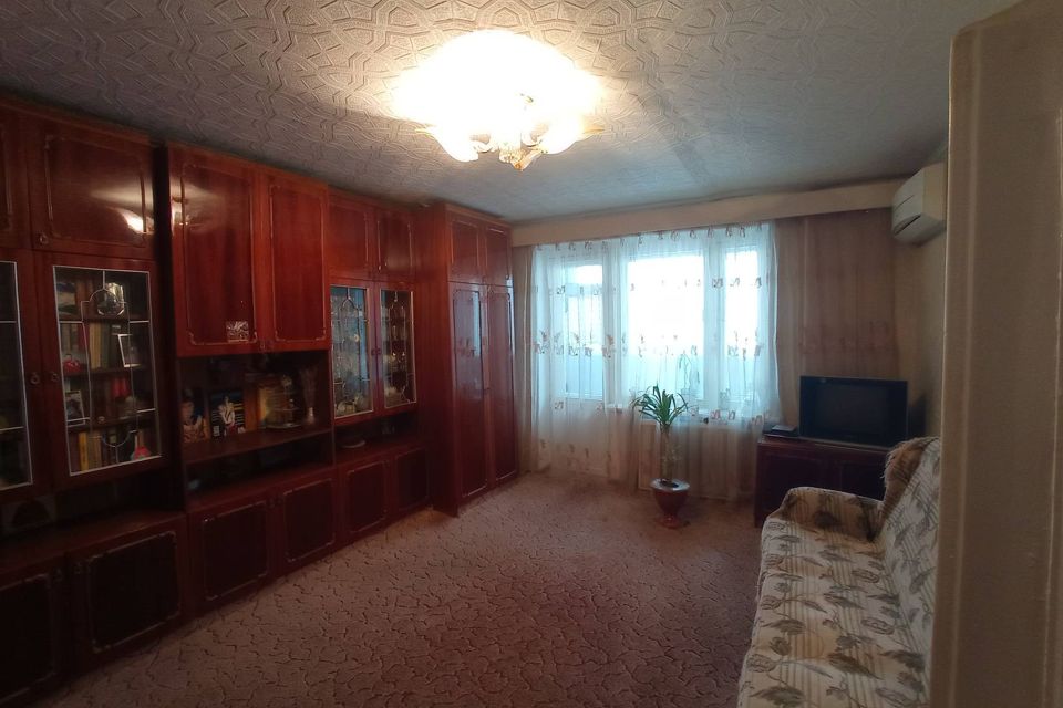 Продаётся 3-комнатная квартира, 67.4 м²