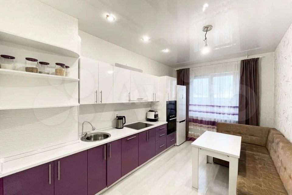 Продаётся 1-комнатная квартира, 49 м²