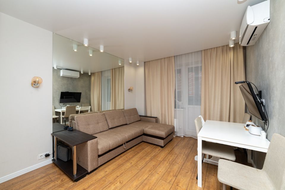 Продаётся 3-комнатная квартира, 90.4 м²