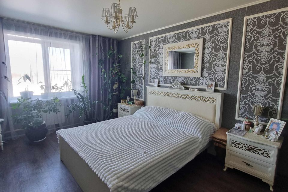 Продаётся 3-комнатная квартира, 56.8 м²