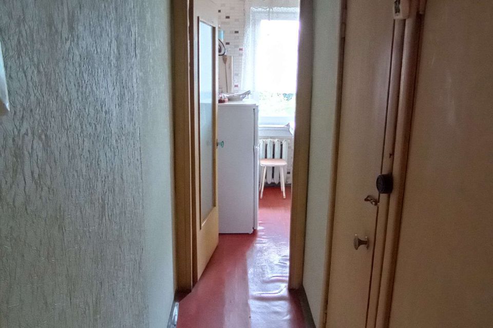 Продаётся 3-комнатная квартира, 50.6 м²