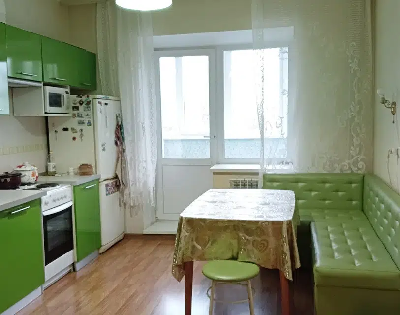Продаётся 2-комнатная квартира, 79.6 м²
