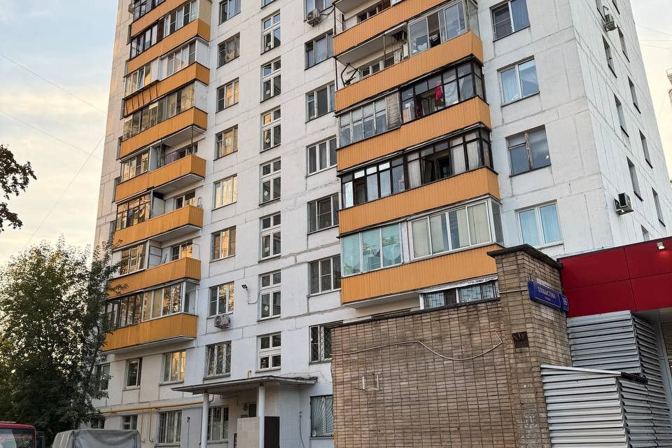 Продаётся 3-комнатная квартира, 63.4 м²