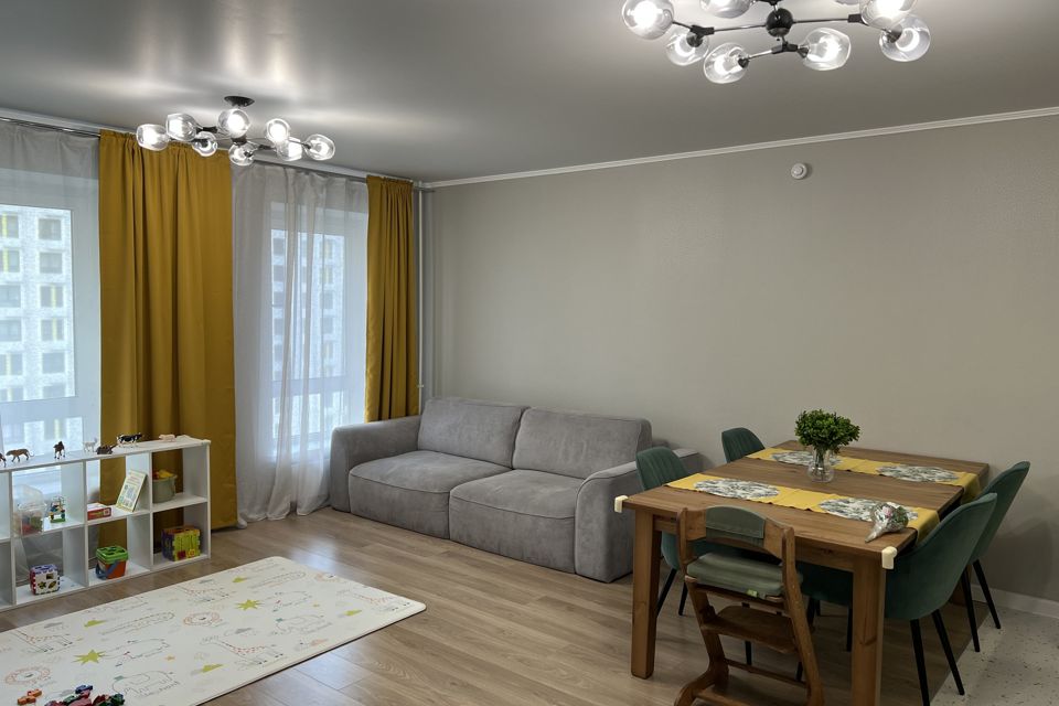 Продаётся 3-комнатная квартира, 76.6 м²