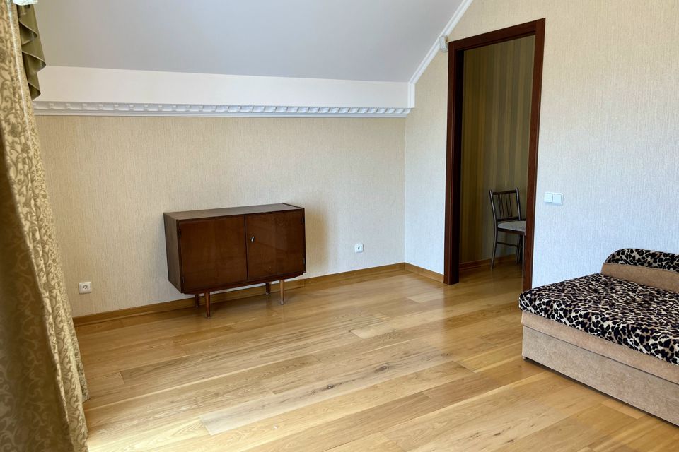 Продаётся 2-этажный дом, 271 м²