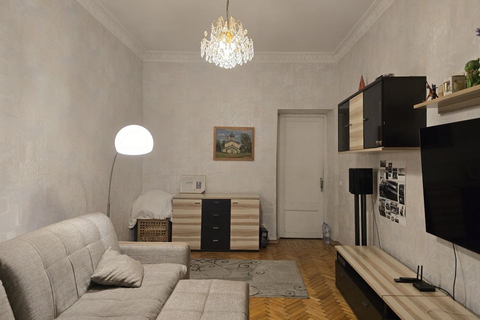 Продаётся 2-комнатная квартира, 56.7 м²
