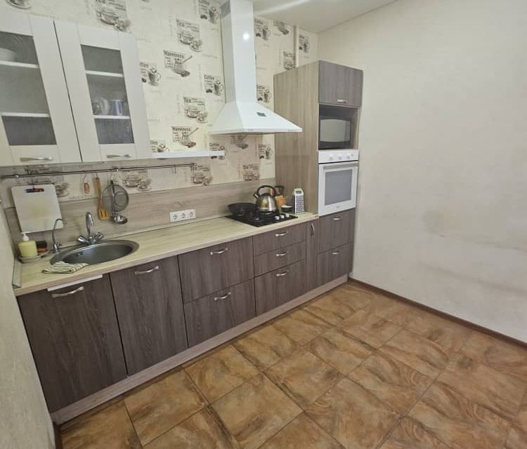 Продаётся 1-комнатная квартира, 42.4 м²