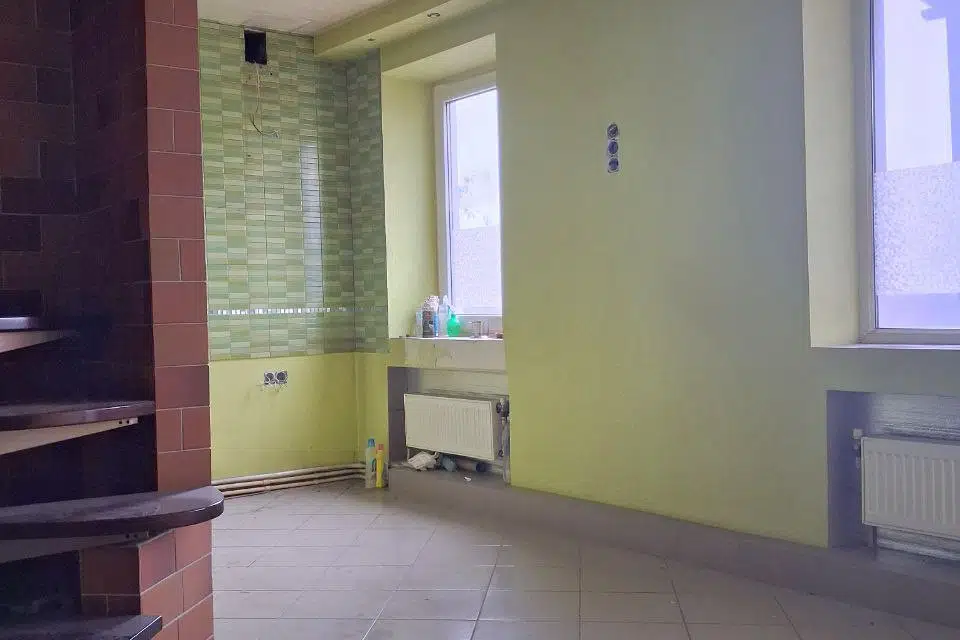 Продаётся 3-комнатная квартира, 63 м²