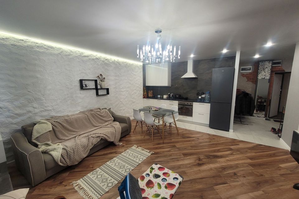 Продаётся 2-комнатная квартира, 62 м²